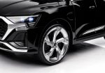 Дитячий електромобіль Audi SQ8 12V чорний з пультом керування Diego – фото 8