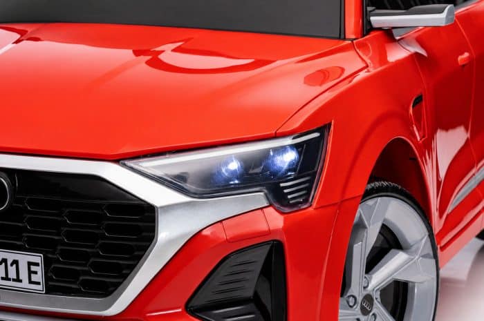 Дитячий електромобіль Audi SQ8 4×4 12V червоний з пультом керування Diego – фото 10